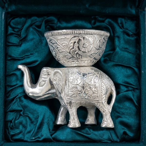 Aivaro Heritage Silver Elephant Figurine Bowl, 11x12 cm, Floral Embossed